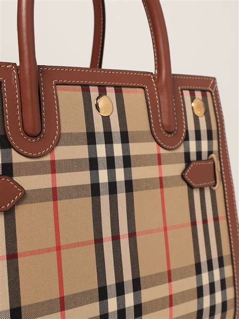 bolsas de mão burberry|Bolsos de mano de marca .